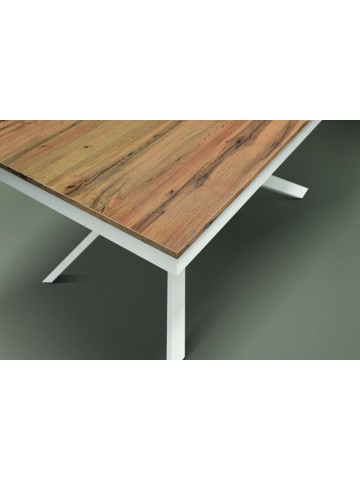 Tavolo Rettangolare Allungabile con Piedi incrociati in Metallo e Piano in Rovere