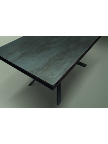 Tavolo Rettangolare Allungabile con Piedi incrociati in Metallo e Piano Acciao Ossidato