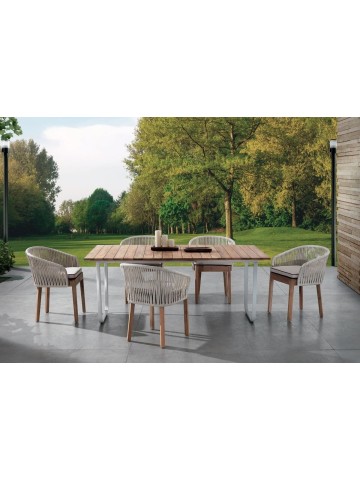 Tavolo per esterno con piano in teak yukon