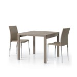 Sedia in metallo ed ecopelle