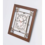 Orologio quadrato con legno