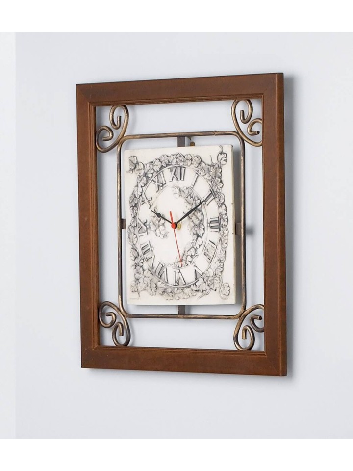 Orologio quadrato con legno