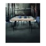 Tavolo moderno in legno massello nodo aperto