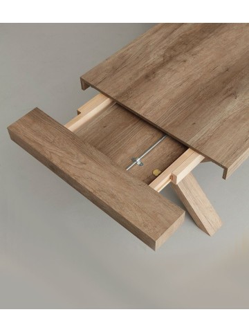 Tavolo in legno invecchiato allungabile