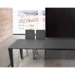 Tavolo in vetro grigio allungabile moderno
