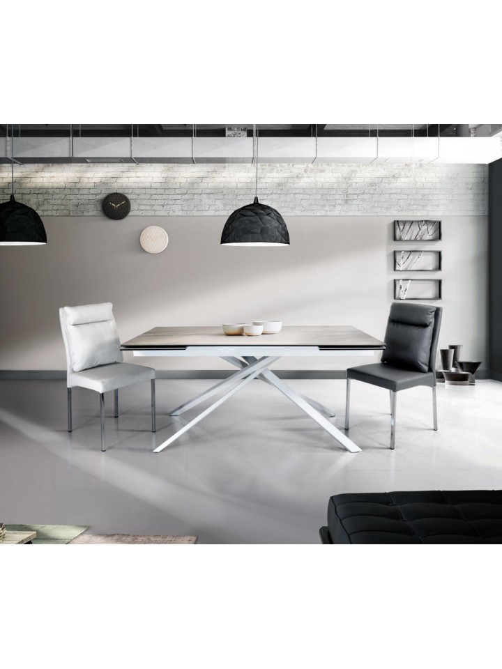 Tavolo Rettangolare Gambe Incrociate e Piano in Vetro Ceramica