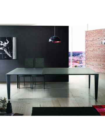 Tavolo in vetro grigio allungabile moderno