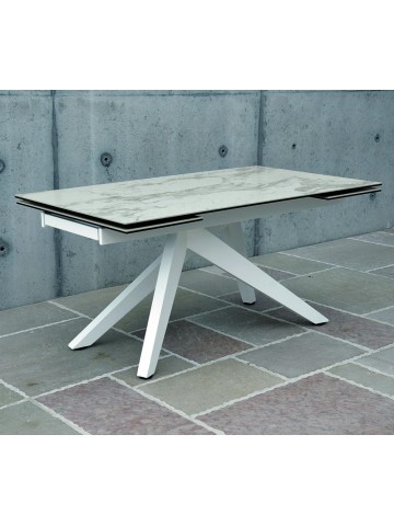 Tavolo Rettangolare Gambe a Piramide e Piano in Vetro Ceramica